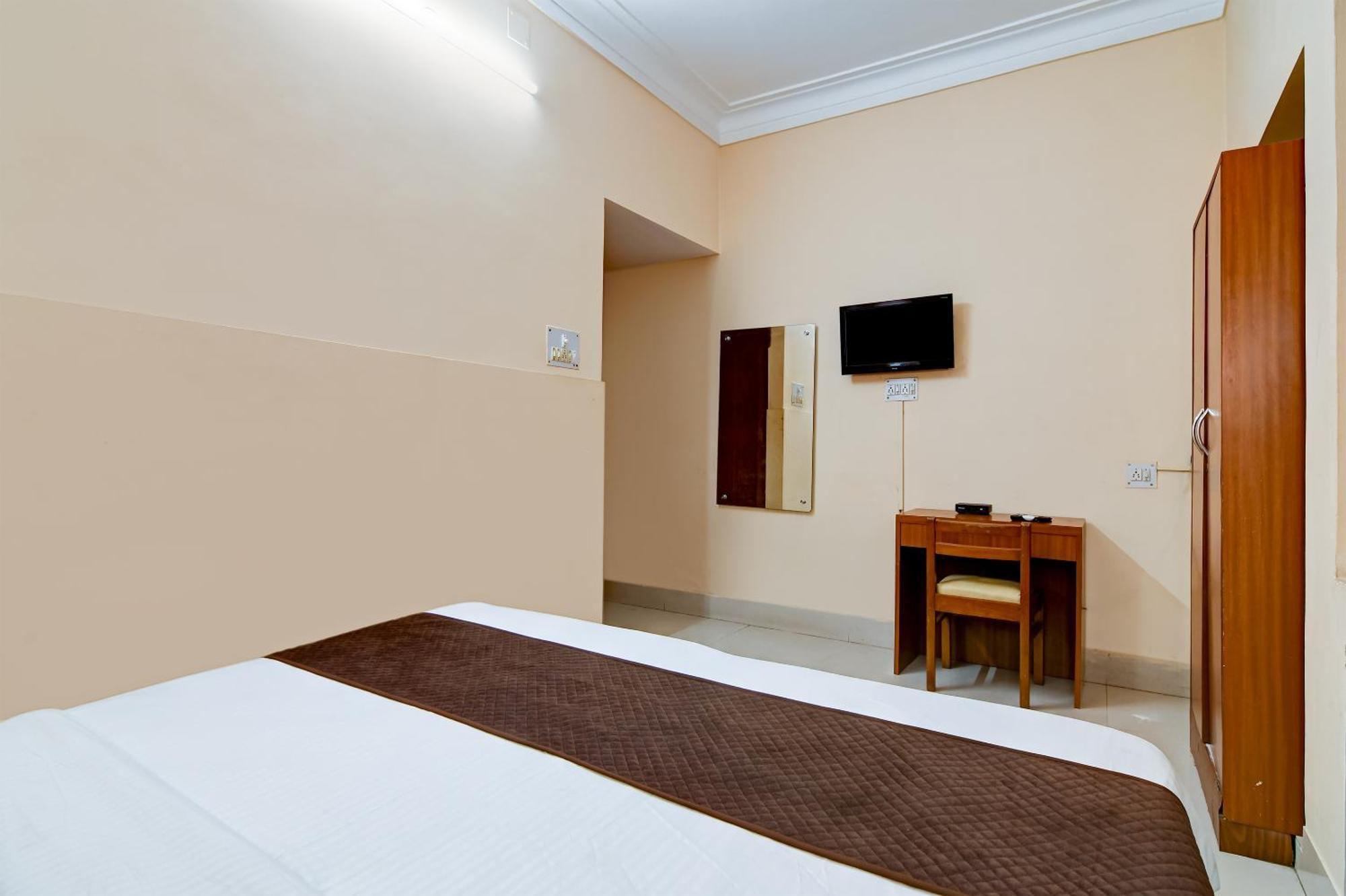 Salt Lake Inn Калькутта Экстерьер фото