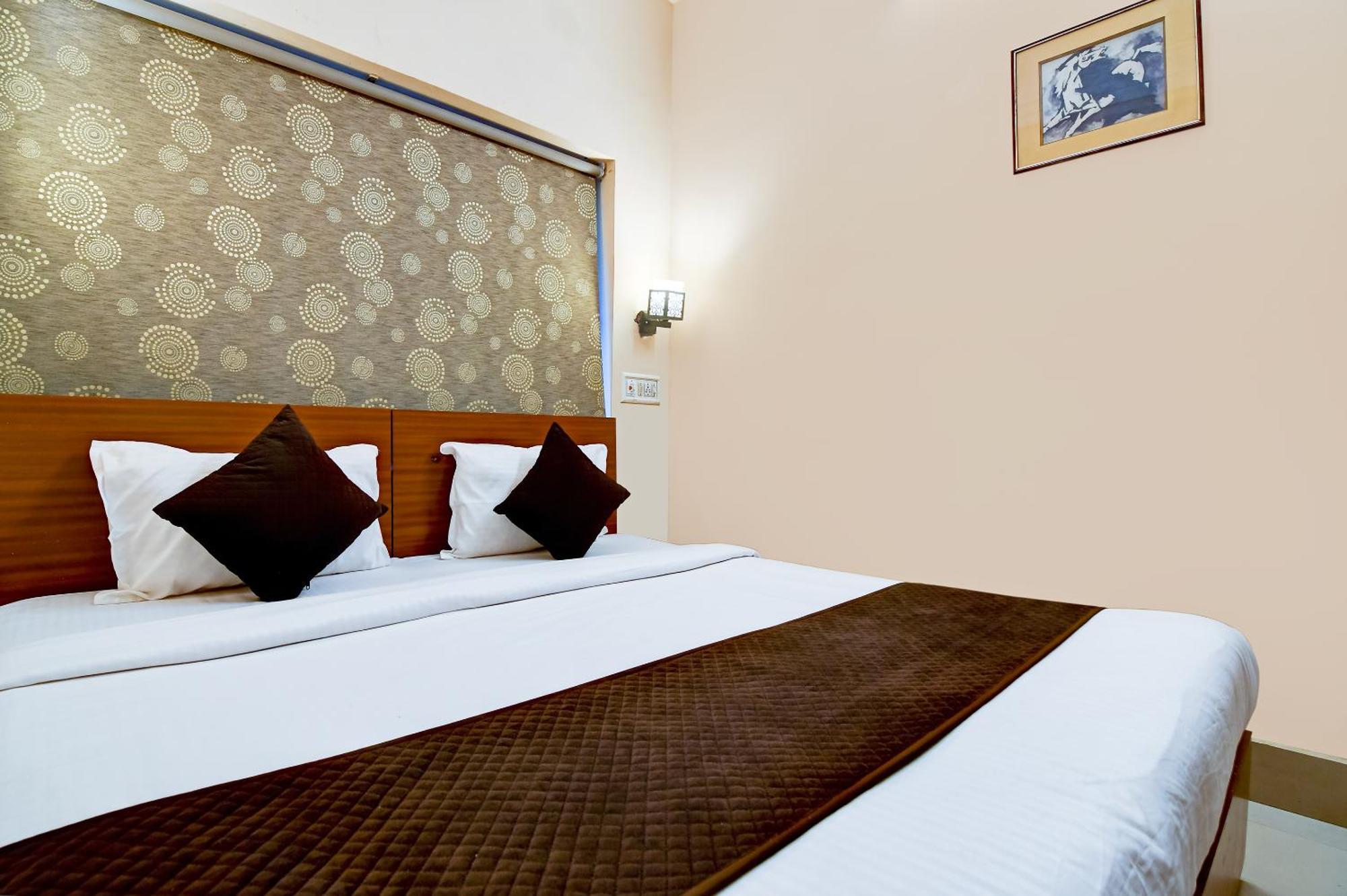 Salt Lake Inn Калькутта Экстерьер фото
